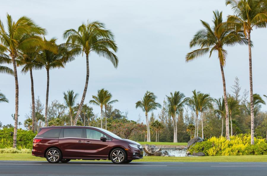  Honda Odyssey 2017 года  (фото 76 из 160)